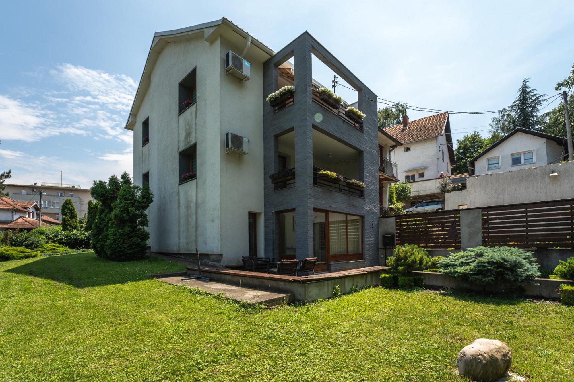 Apartmani15 Аранделовац Экстерьер фото